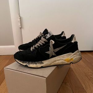 Golden goose running dad star size 38 in black / silver